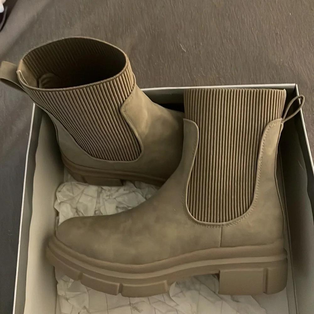 fall boots - Picture 3 of 3